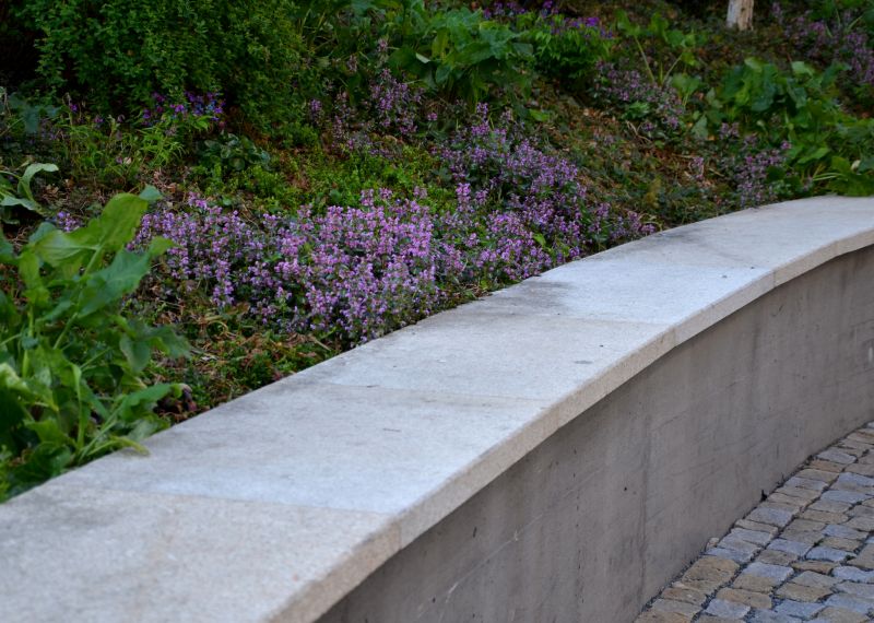 Stone Wall Hardscaping